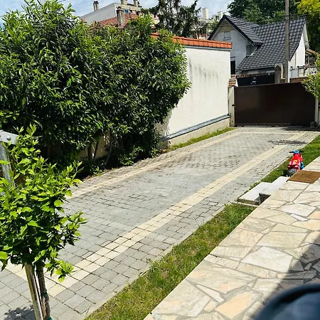 Maison Rayons De Soleil Hébergement de vacances Argenteuil
